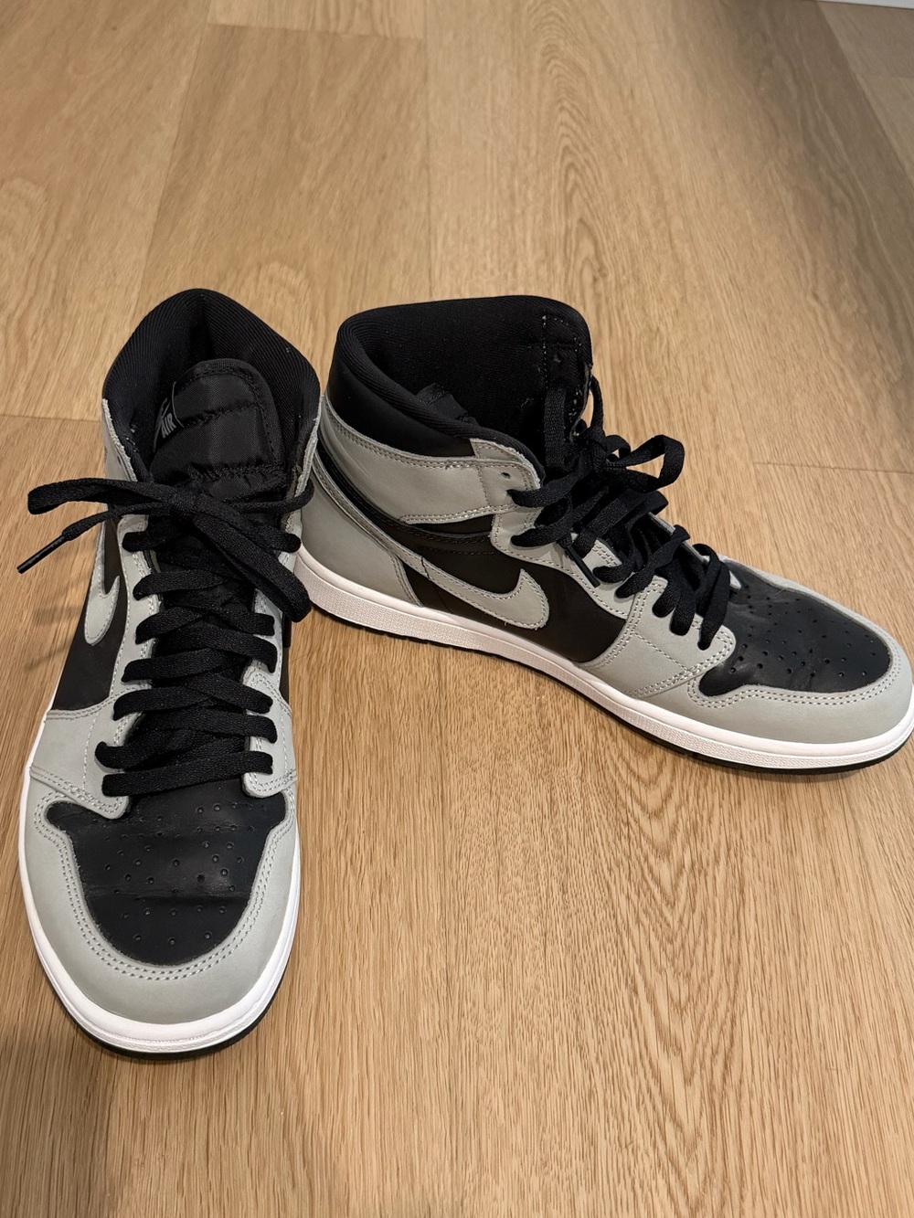 Nike Men’s Jordan 1 Retro High
Shadow 2.0 Size 10.5